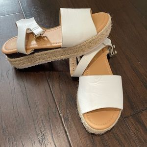 White/Tan Espadrilles Sandal